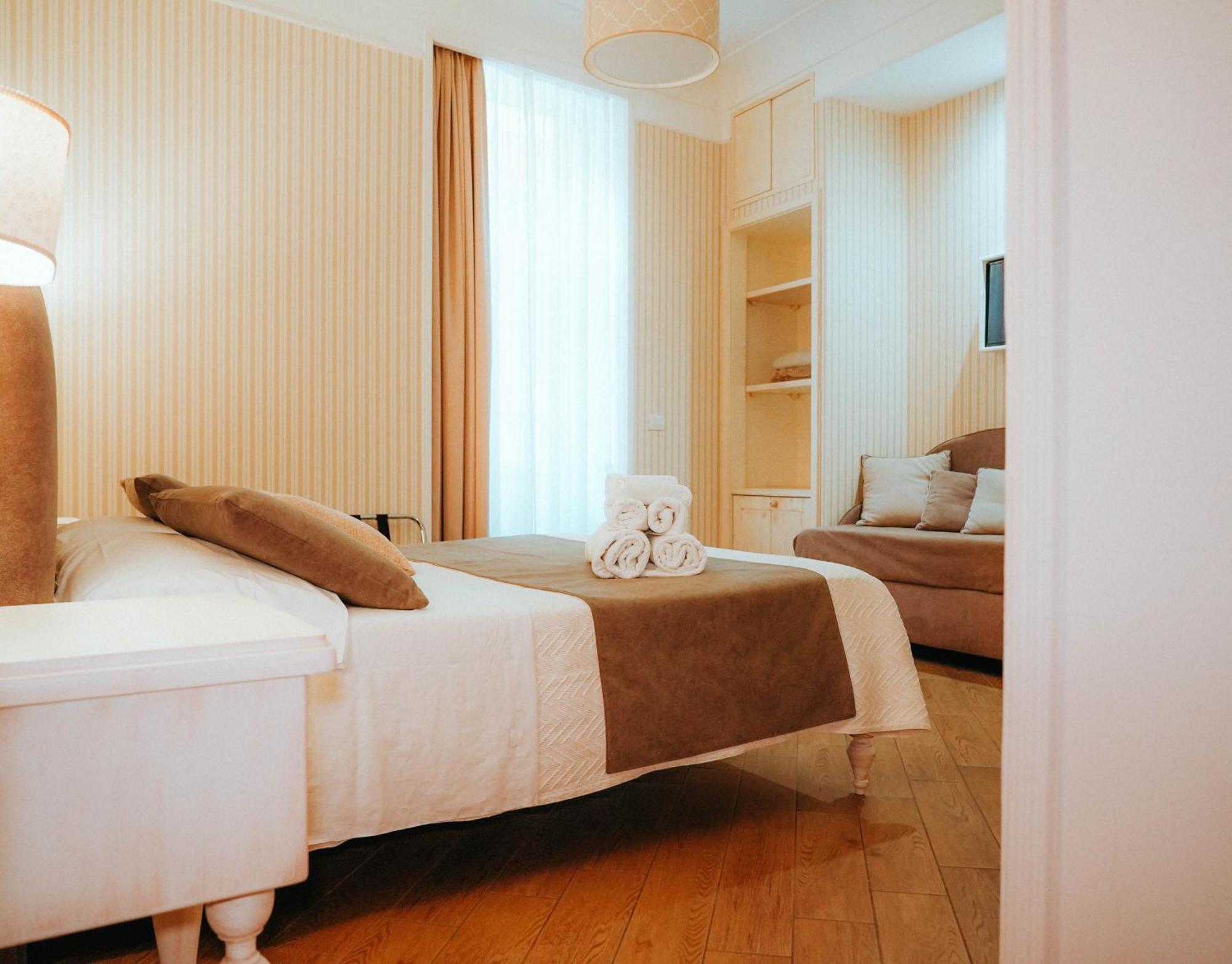 Florita Napoli Hotel Eksteriør billede