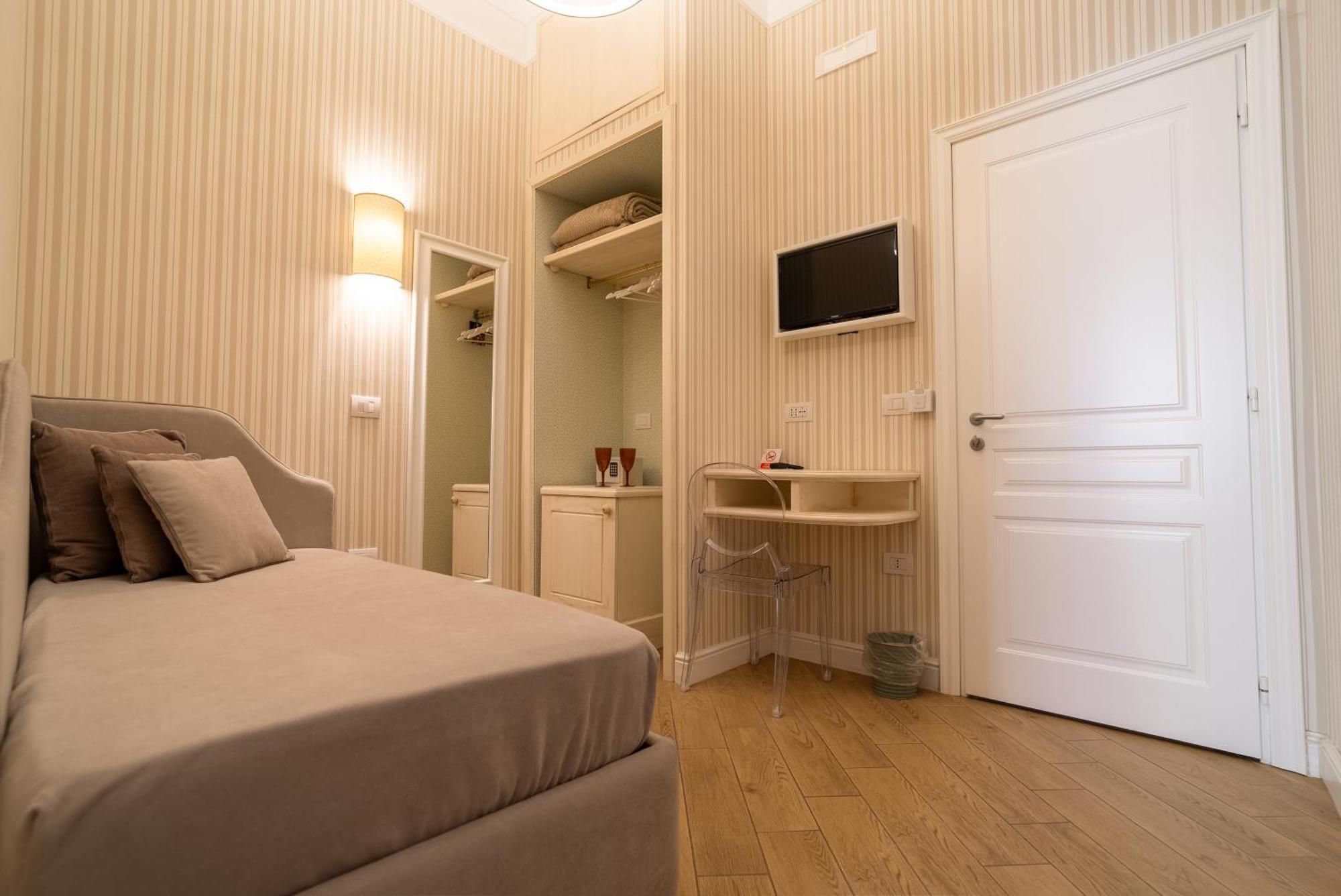 Florita Napoli Hotel Eksteriør billede