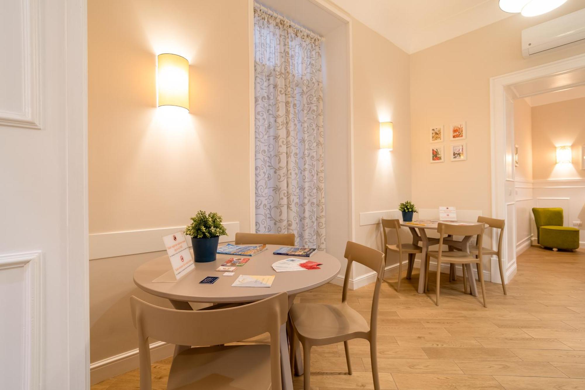 Florita Napoli Hotel Eksteriør billede